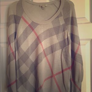 Burberry sweater